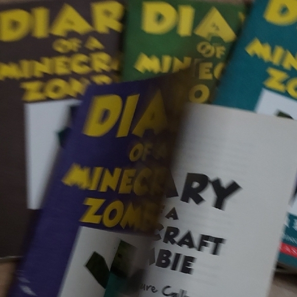 Diary of a Minecraft Zombie Book Set - Picture 13 of 15
